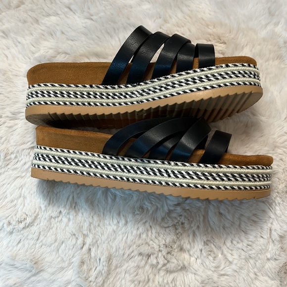 Bamboo shoes - Picture 3 of 6